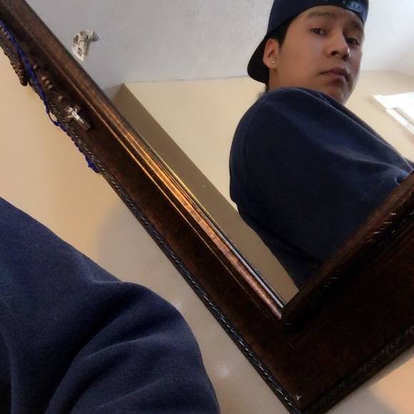 Meet your Posher, Edy geovani - Picture 1 of 1